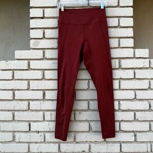 Girlfriend Collective Leggings in Brick Red - Size Medium